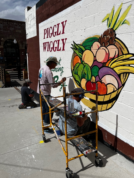 Piggly Wiggly Mural Artists