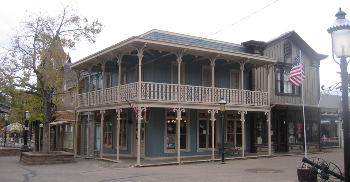 Balcony Building