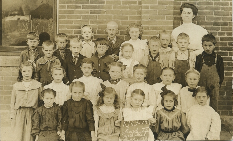 North School 2nd Grade Class of 1909-10